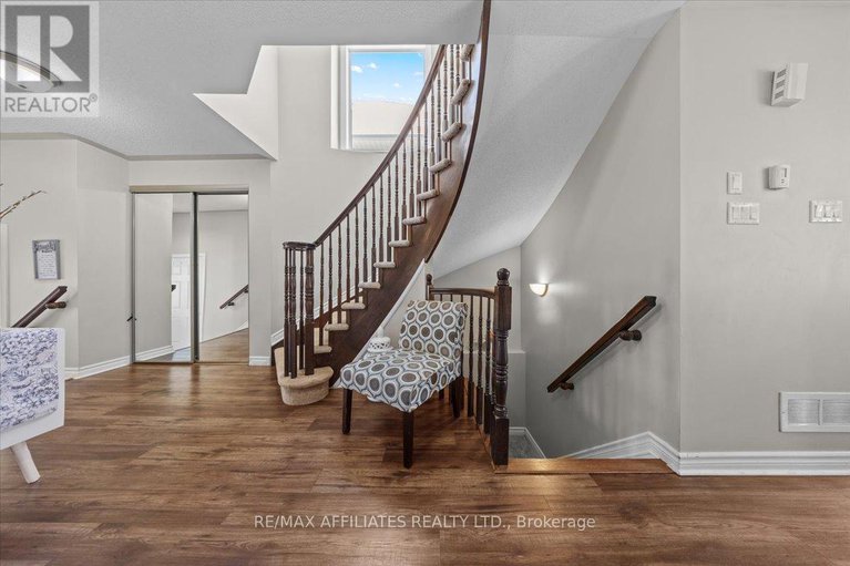 28378372/119-silvermoon-crescent/avalon-east/ottawa/ontario/K4A0P5_6