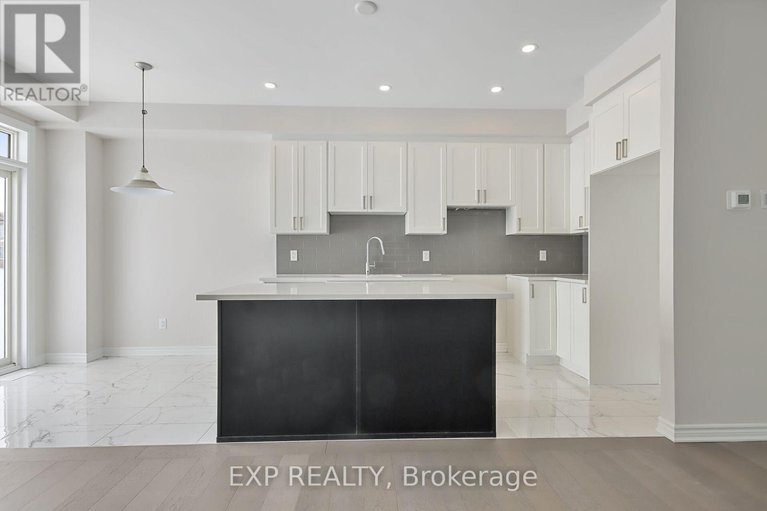 28500321/1928-hawker-private/huntley-ward-south-east/ottawa/ontario/K0A1L0_7
