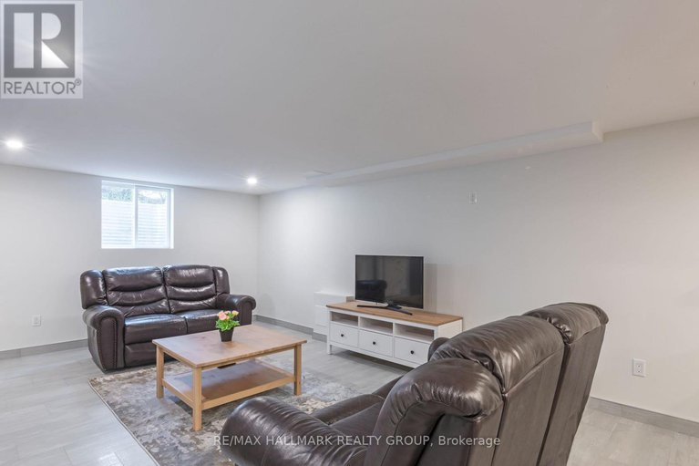 29054397/70-varley-drive/beaverbrook/ottawa/ontario/K2K1H2_28