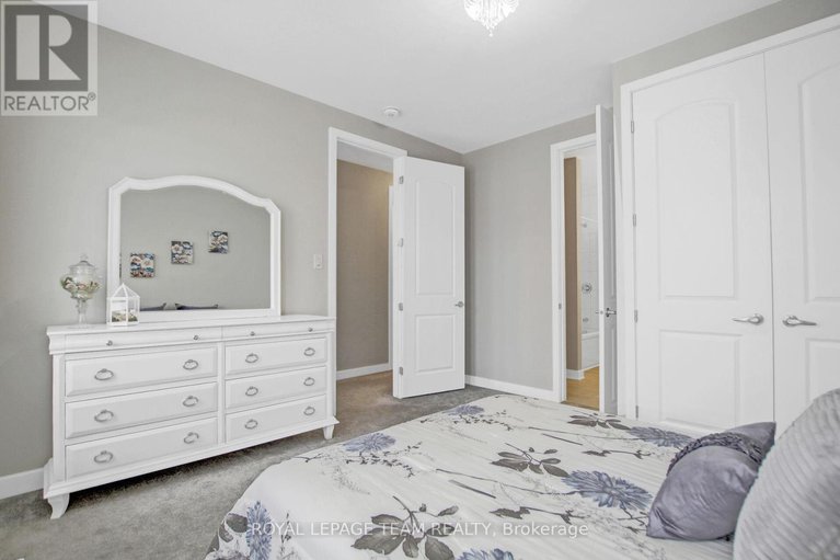 29030663/248-pursuit-terrace/goulbourn-twp-from-franktown-rdsouth-to-rideau/ottawa/ontario/K0A2Z0_34