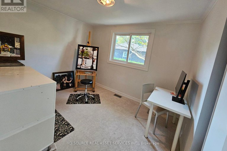 28675680/1-erinlea-court/pineglencountry-place/ottawa/ontario/K2E7C8_36