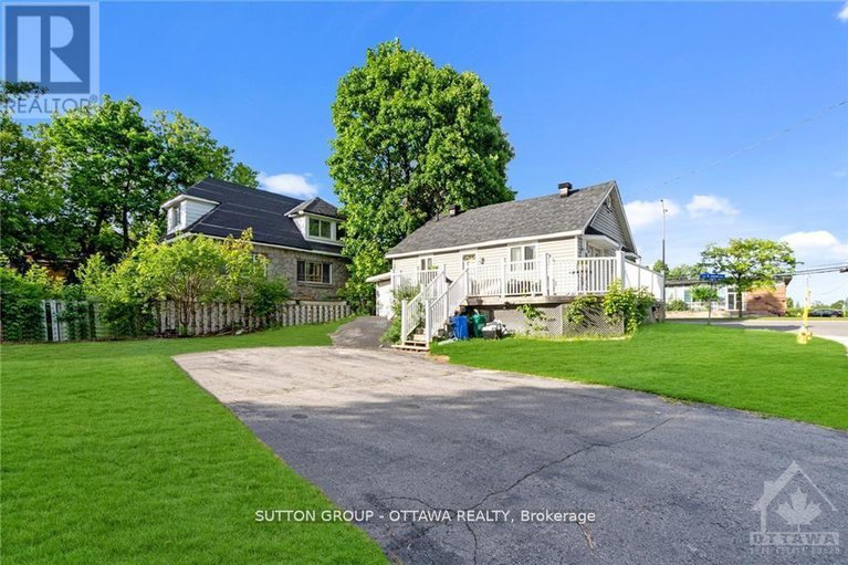 28870961/846-st-laurent-boulevard/overbrookcastle-heights/ottawa/ontario/K1K3A9_24