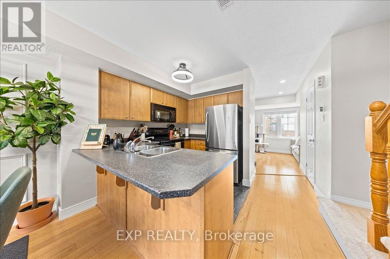 29551479/57-steele-park-private/cyrville/ottawa/ontario/K1J0J2_12