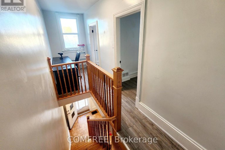 28963681/274-bell-street-s/west-centre-town/ottawa/ontario/K1S4J8_24