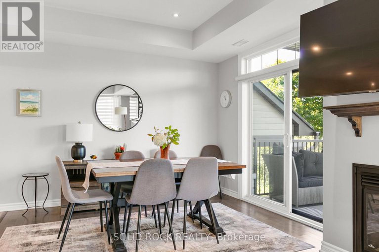28860399/4-60-prestige-circle/chatelaine-village/ottawa/ontario/K4A0Y1_16