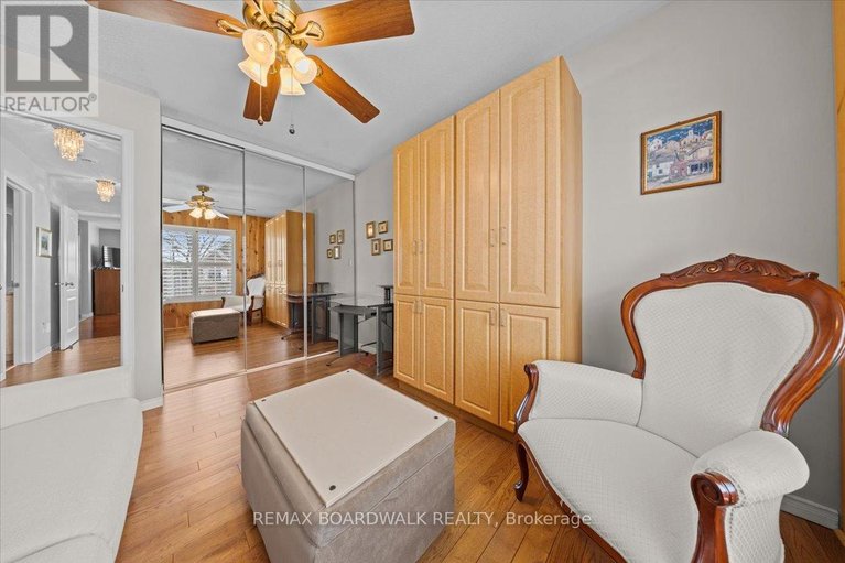 29446345/6355-sablewood-place/chapel-hill/ottawa/ontario/K1C7M3_65