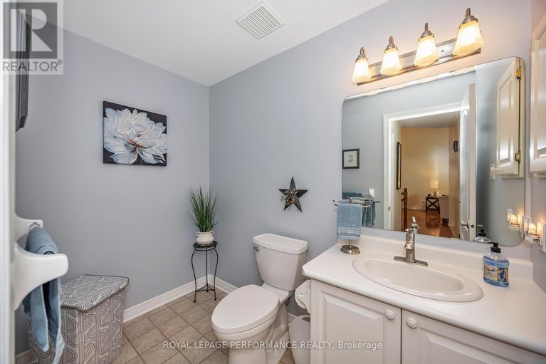 29419207/49-peregrine-crescent/bridlewood/ottawa/ontario/K2M2T2_18