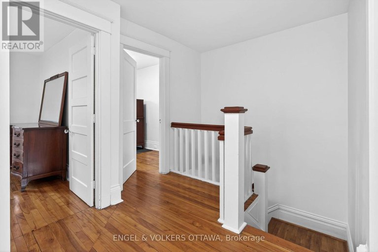 29667901/123-huron-avenue-n/ottawa-west/ottawa/ontario/K1Y0W3_14