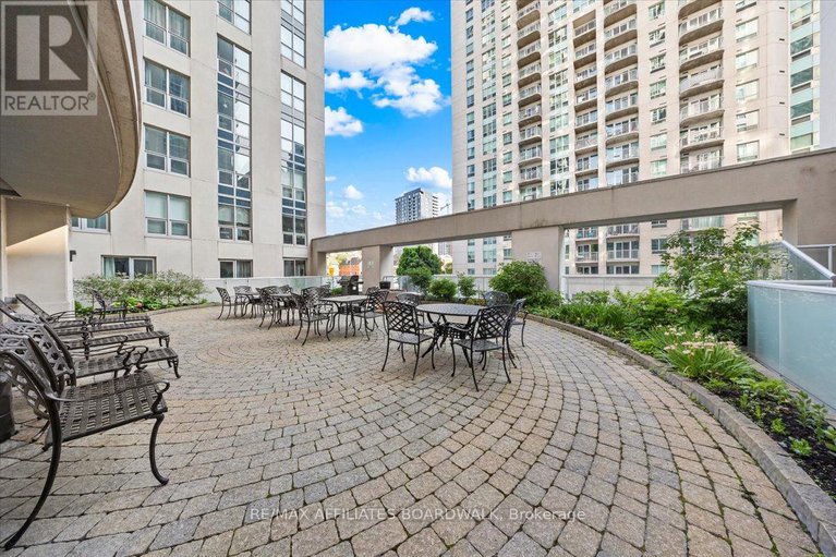 28649694/206-242-rideau-street-s/sandy-hill/ottawa/ontario/K1N0B7_19