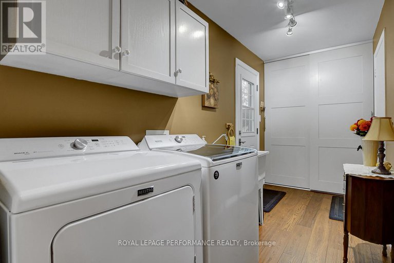 29090639/32-parklands-avenue/village-of-russell/russell/ontario/K4R1A2_27