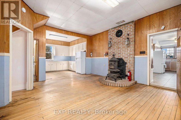28205168/18873-kenyon-concession-5-road/north-glengarry-kenyon-twp/north-glengarry/ontario/K0C1A0_17