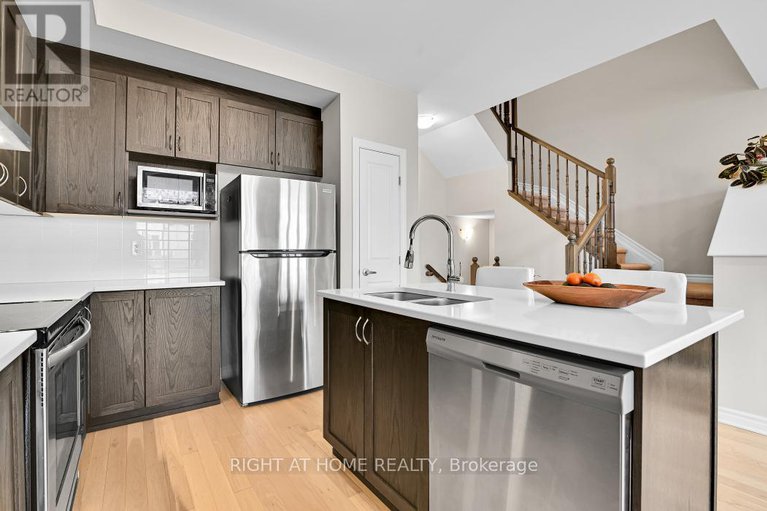 28304086/166-gardenpost-terrace/avalon-west/ottawa/ontario/K4A5G8_11