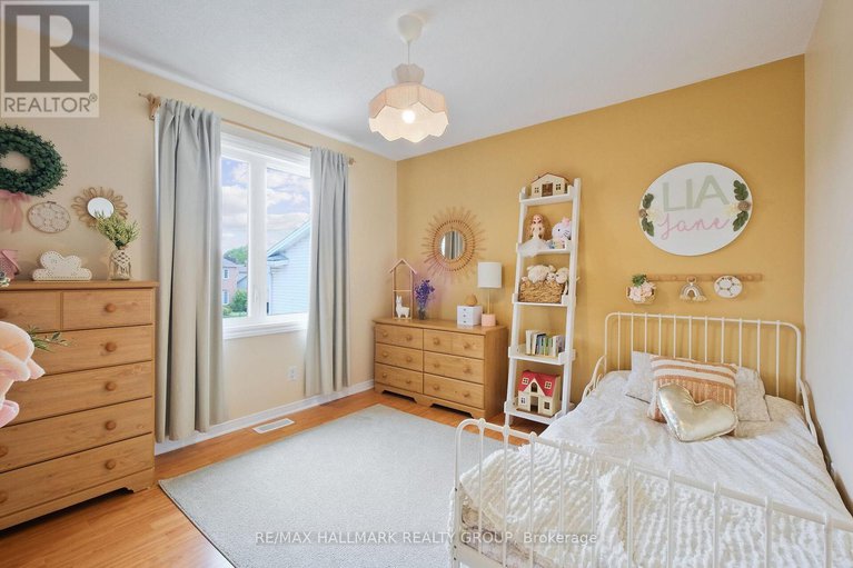 28342814/35-willow-glen-drive/bridlewood/ottawa/ontario/K2M1K8_19