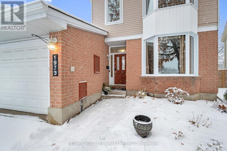 29152547/1973-crestmont-place/orleans-village/ottawa/ontario/K1W1E4_2