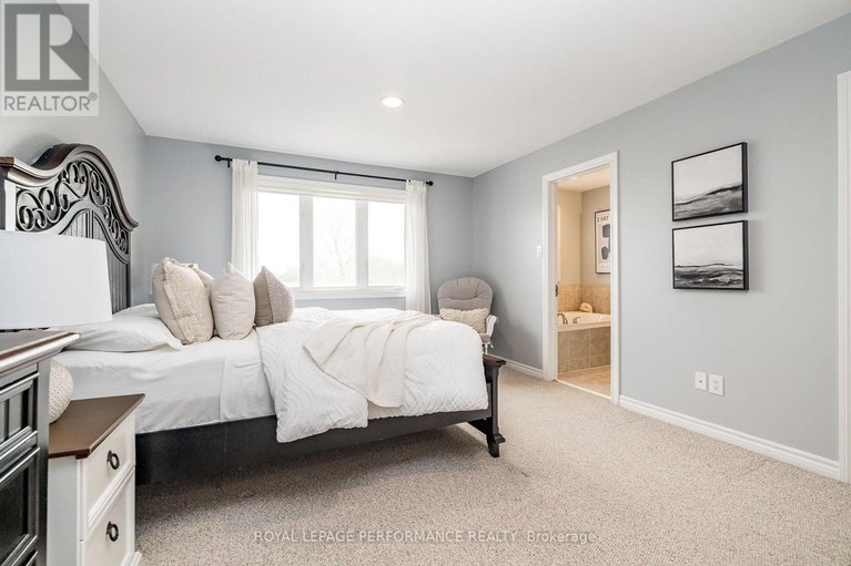 28279532/200-eye-bright-crescent/riverside-southgloucester-glen/ottawa/ontario/K1V2K6_21