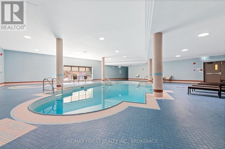 28682071/5-111-echo-drive/ottawa-east/ottawa/ontario/K1S5K8_29