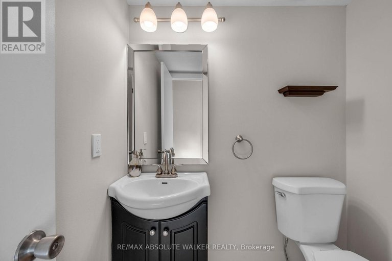 29427977/1538-briarfield-crescent/fallingbrookridgemount/ottawa/ontario/K4A1Z9_19