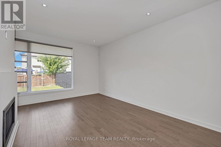 28811233/522-borbridge-avenue/riverside-southgloucester-glen/ottawa/ontario/K4M0H9_11