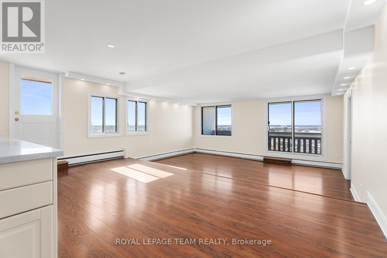 28274883/2004-415-greenview-avenue/britannia/ottawa/ontario/K2B8G5_9