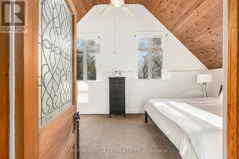 29613152/140-creek-drive/fitzroy/ottawa/ontario/K0A1X0_20