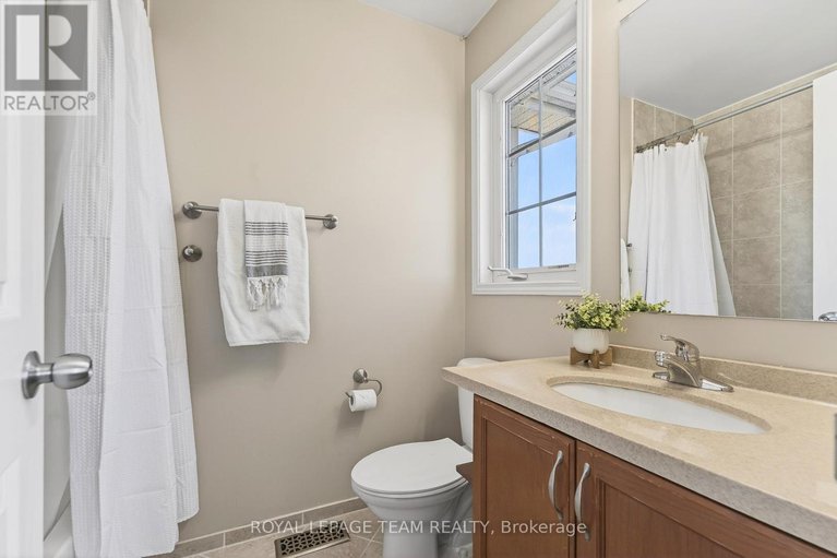 29446610/242-opus-street/emerald-meadowstrailwest/ottawa/ontario/K2S0J1_67