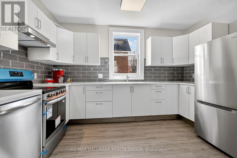 28983025/45-carleton-street/almonte/mississippi-mills/ontario/K0A1A0_2