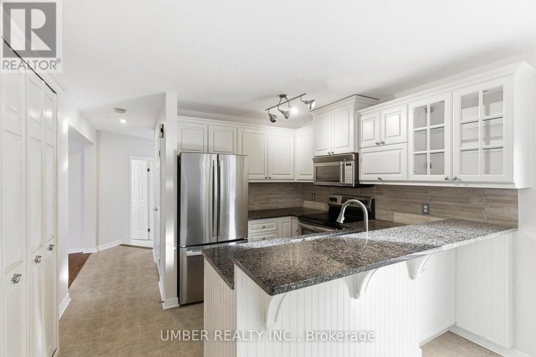 29196355/75-armagh-way/longfields/ottawa/ontario/K2J4C1_17