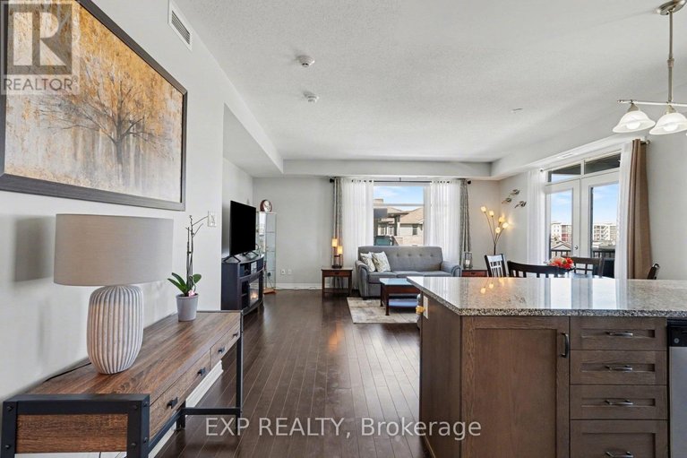 29640572/301-310-jatoba-private/emerald-meadowstrailwest/ottawa/ontario/K2V0E7_13