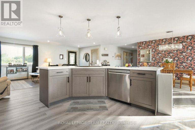 28622757/1016-castleford-road/horton-twp/horton/ontario/K7V3Z8_23