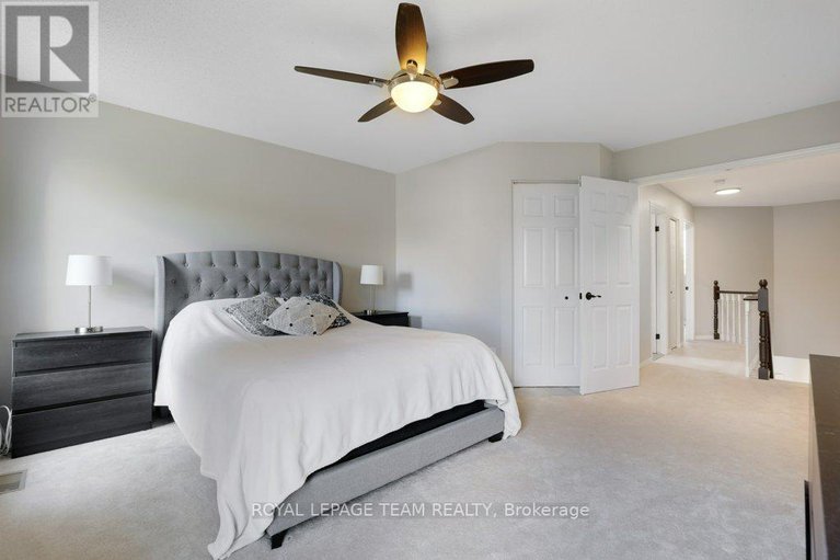 28522929/8-black-rivers-place/bridlewood/ottawa/ontario/K2M2E2_26