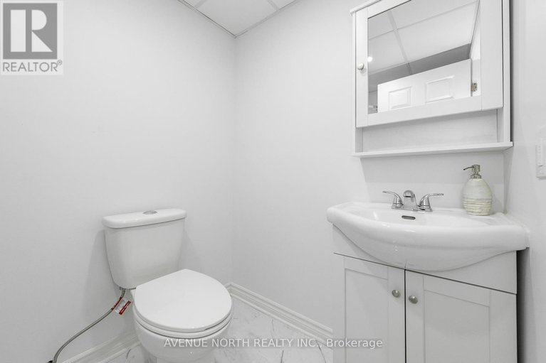 29611479/184-felicity-crescent/mer-bleuebradley-estatesanderson-park/ottawa/ontario/K1W0C2_41