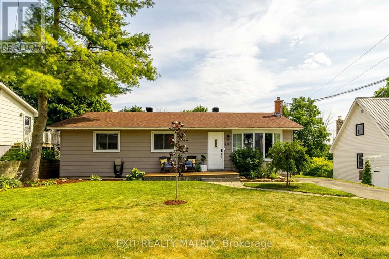 28656018/267-ann-street/almonte/mississippi-mills/ontario/K0A1A0_1