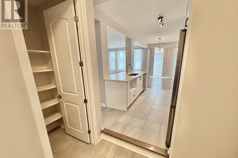 28905249/106-equitation-circle/goulbourn-twp-from-franktown-rdsouth-to-rideau/ottawa/ontario/K0A2Z0_11