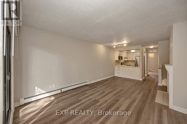 29666454/45-crispin-private/manor-park/ottawa/ontario/K1K2T7_13