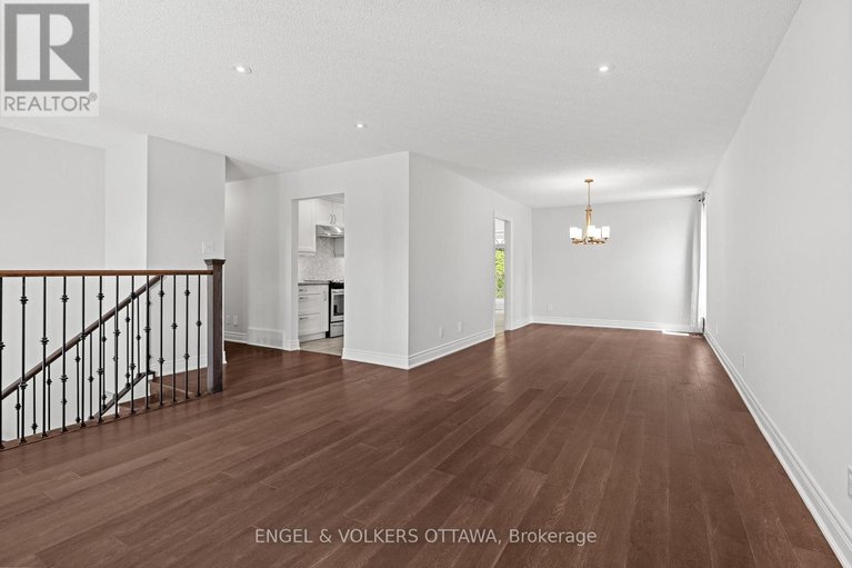 28479228/20-assiniboine-drive/borden-farmstewart-farmcarleton-heightsparkwood-hills/ottawa/ontario/K2E5R7_7