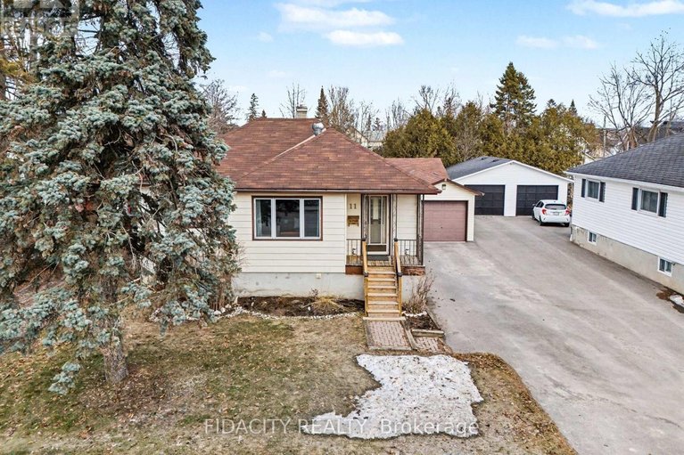 29456146/11-caldwell-street/carleton-place/carleton-place/ontario/K7C3A7_23