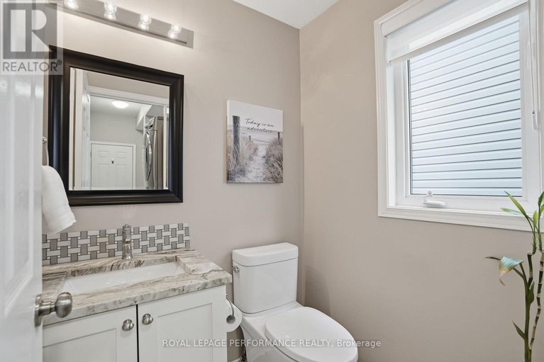 29550291/420-crystal-court/town-of-rockland/clarence-rockland/ontario/K4K0A1_10