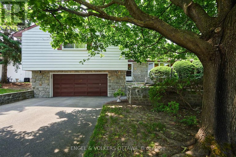 28490167/436-crestview-road/alta-vistafaircrest-heights/ottawa/ontario/K1H5G9_2