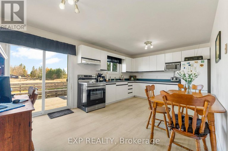 29018992/1860-lochwinnoch-road/horton-twp/horton/ontario/K7V3Z4_14
