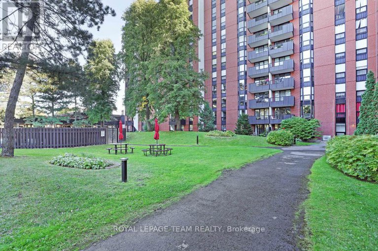 28892273/113-2951-riverside-drive/mooneys-bayriverside-park/ottawa/ontario/K1V8W6_32