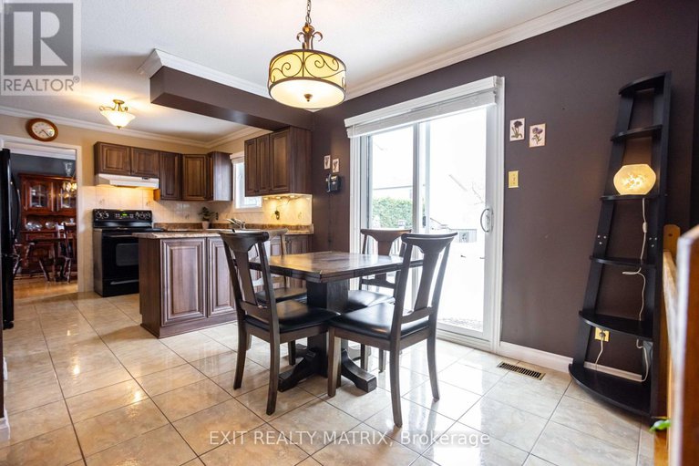 28213004/124-menard-street/embrun/russell/ontario/K0A1W1_15