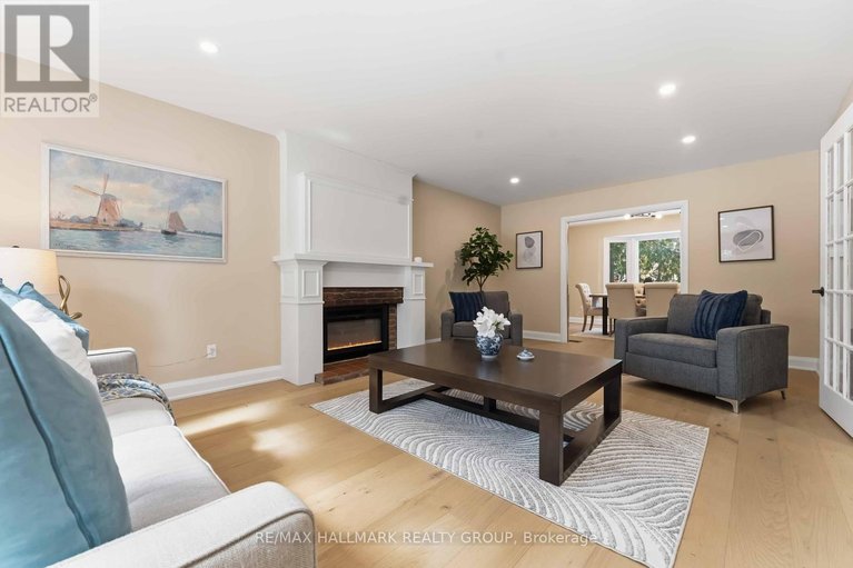 29650101/19-kingsford-crescent/beaverbrook/ottawa/ontario/K2K1T5_4