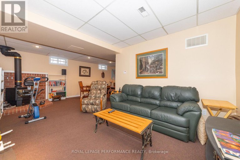 29253146/454-dalrymple-drive/town-of-rockland/clarence-rockland/ontario/K4K1G6_29