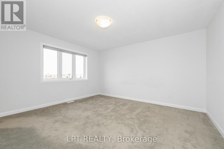 28716756/105-teelin-circle/half-moon-bay/ottawa/ontario/K2J6V1_13