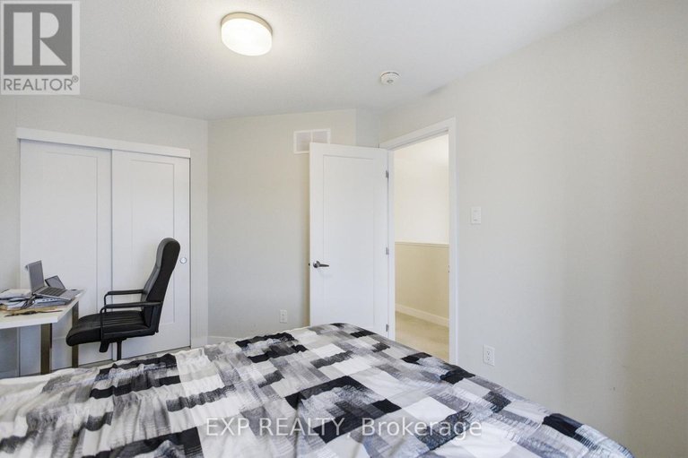 29555015/116-main-halyard-lane/half-moon-bay/ottawa/ontario/K2J7B6_19