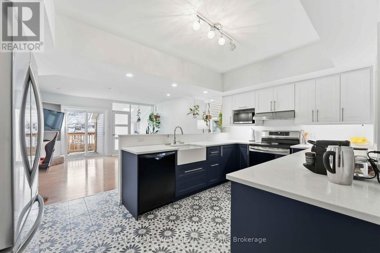 29642727/57-rosemere-avenue/ottawa-east/ottawa/ontario/K1S1A5_9