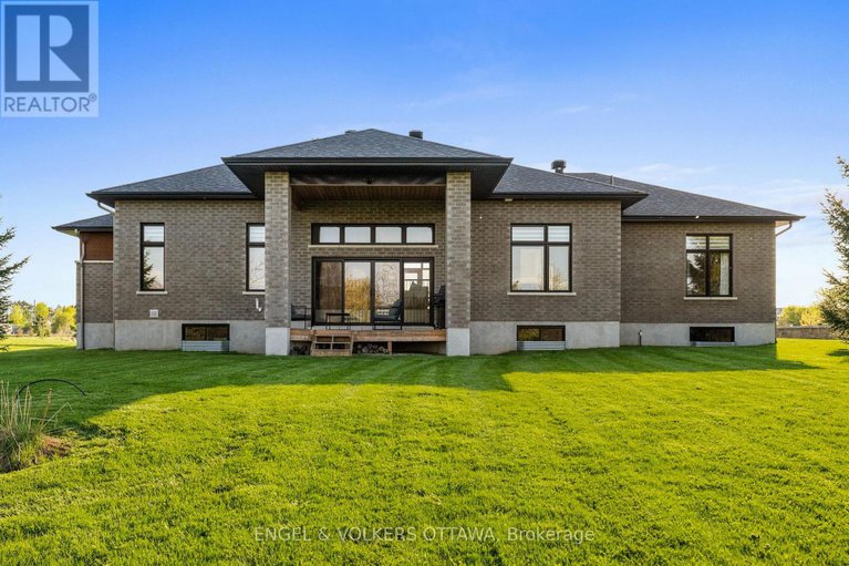 28348062/312-shoreway-drive-drive/greely/ottawa/ontario/K4P0G2_34