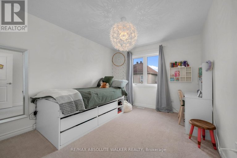 29565287/207-rivertree-street/emerald-meadowstrailwest/ottawa/ontario/K2M0J4_31