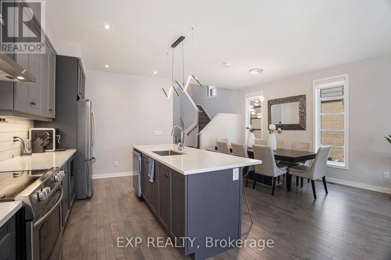 29526070/1022-lunar-glow-crescent/riverside-southgloucester-glen/ottawa/ontario/K4M0J9_9