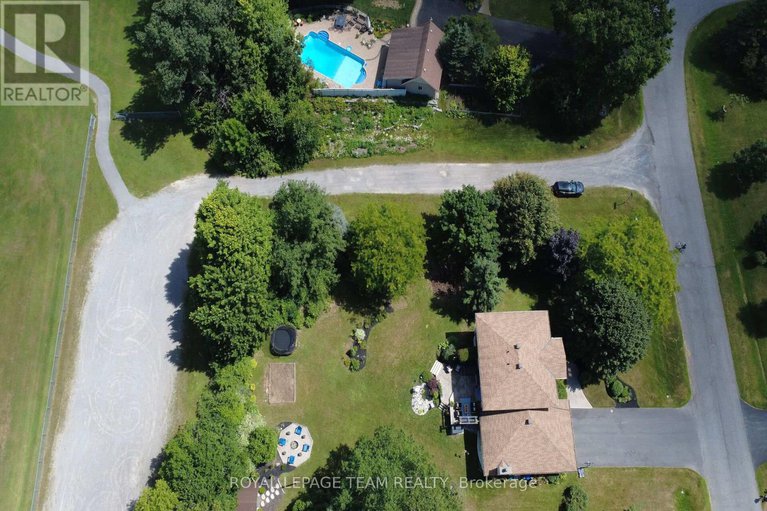 28640898/7117-quinnfield-way/greely/ottawa/ontario/K4P1B6_44